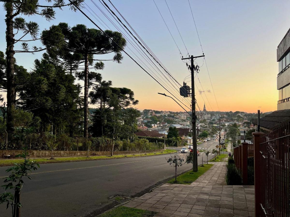 Appartamento Apartamento Vista Catedral 1 Dorm By Achei Gramado Canela Esterno foto